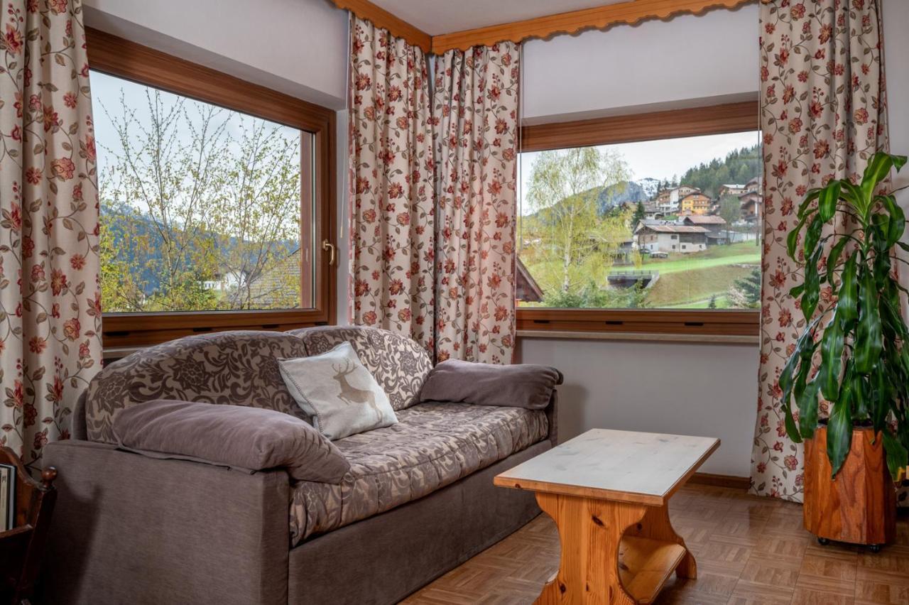 Residence Weiss Vigo di Fassa Exteriör bild