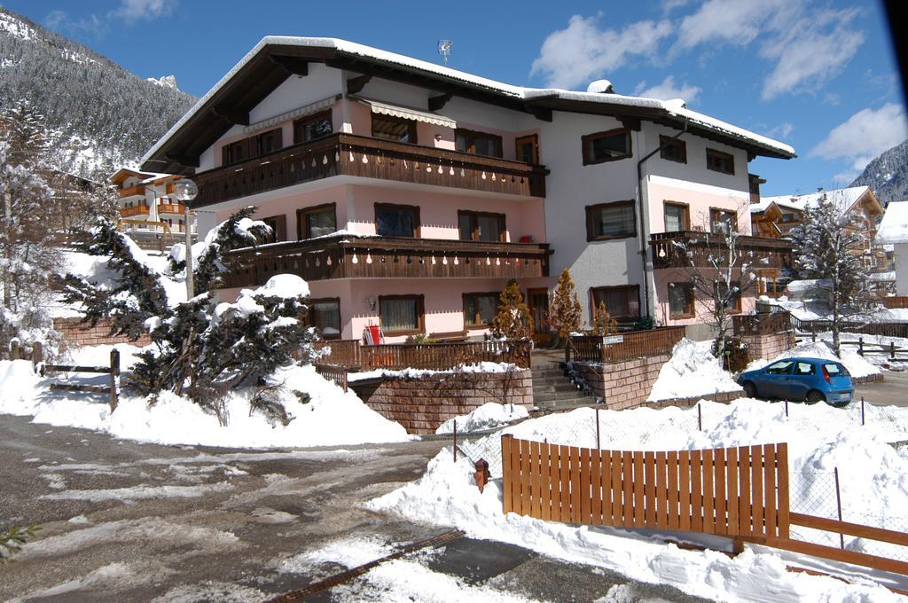 Residence Weiss Vigo di Fassa Exteriör bild